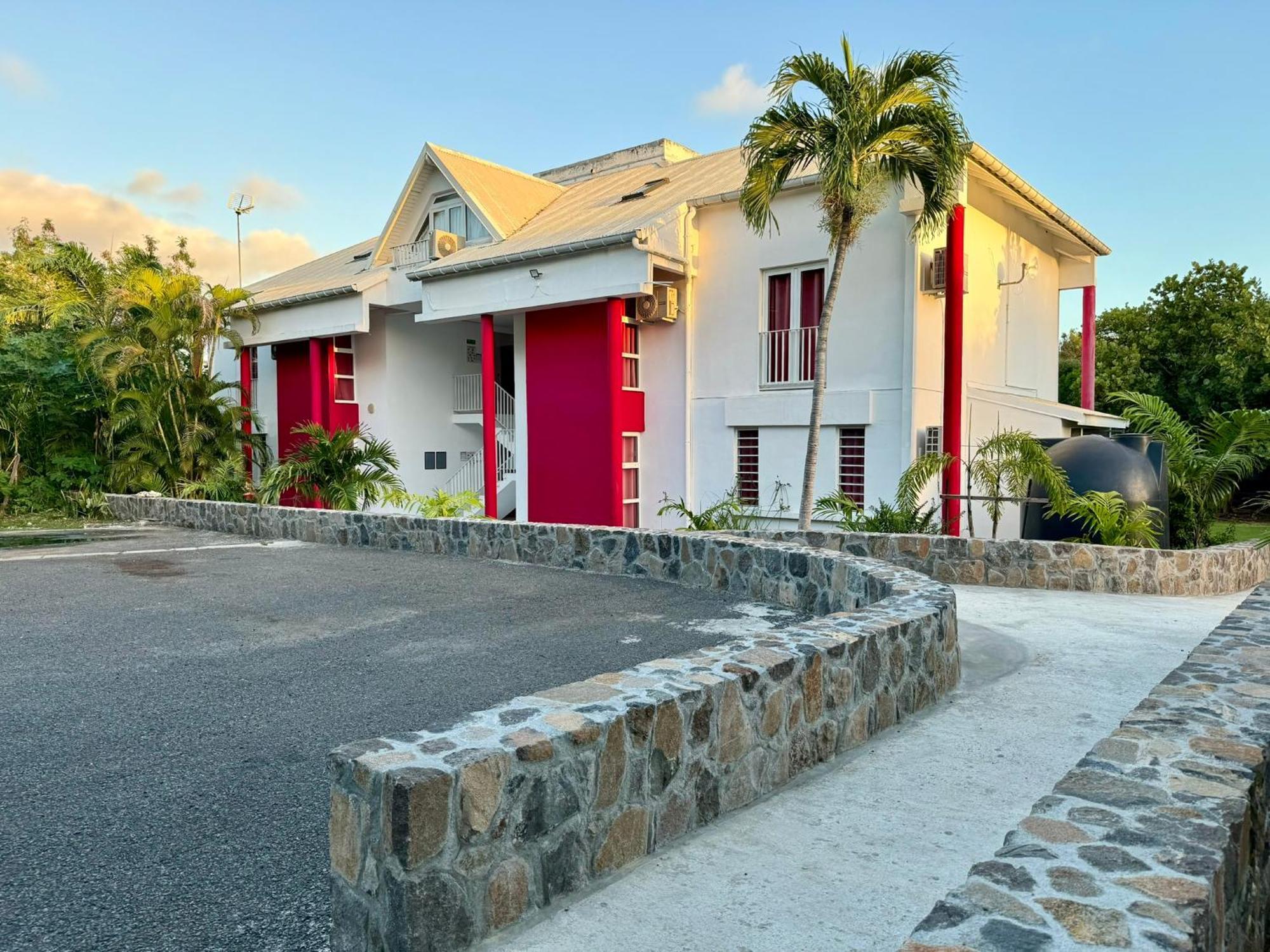 Residence Le Vallon Guadeloupe Parc Piscine Appartements & Studios & Services Hoteliers A La Carte Saint-Francois  Exterior photo