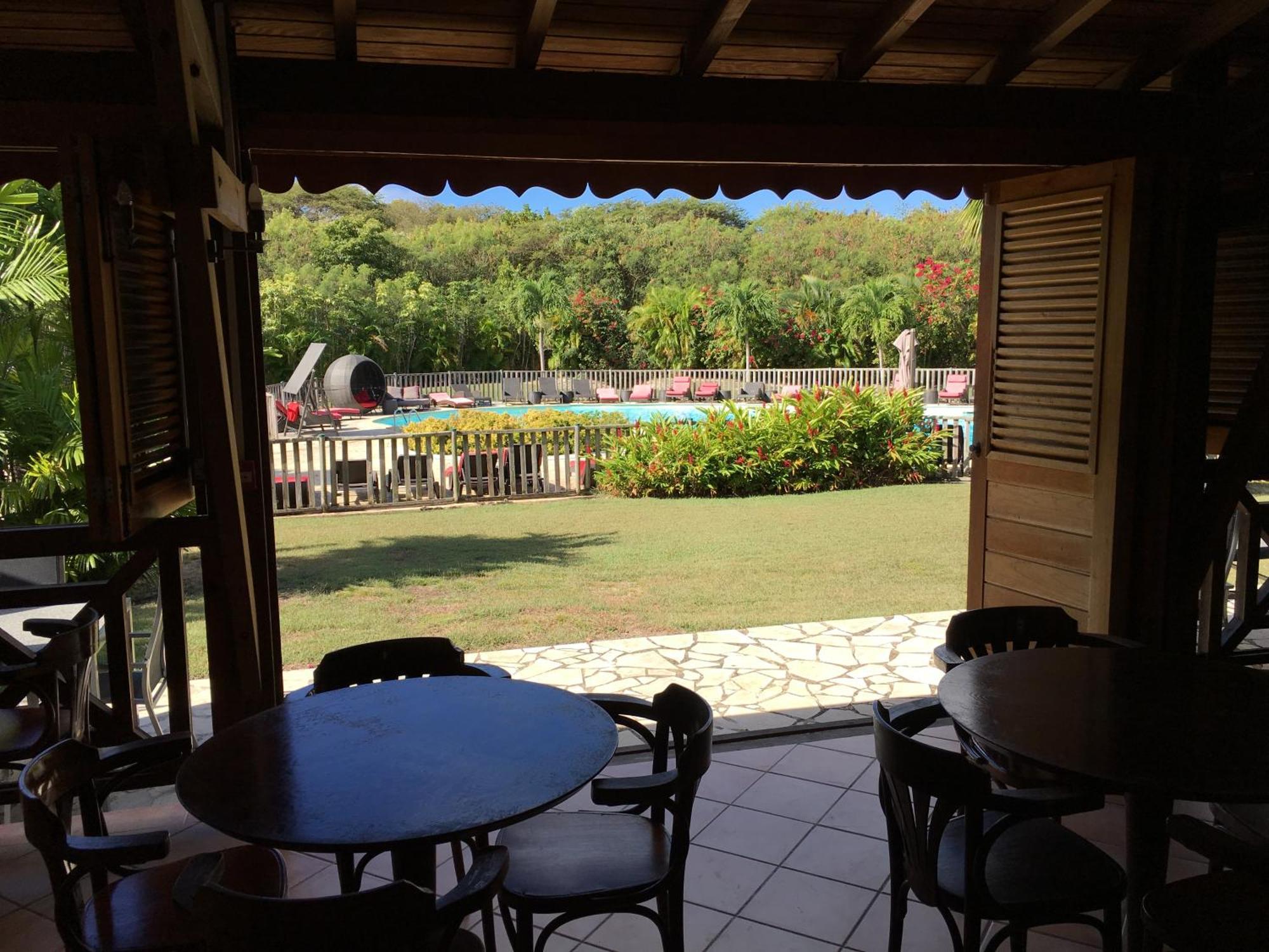 Residence Le Vallon Guadeloupe Parc Piscine Appartements & Studios & Services Hoteliers A La Carte Saint-Francois  Exterior photo